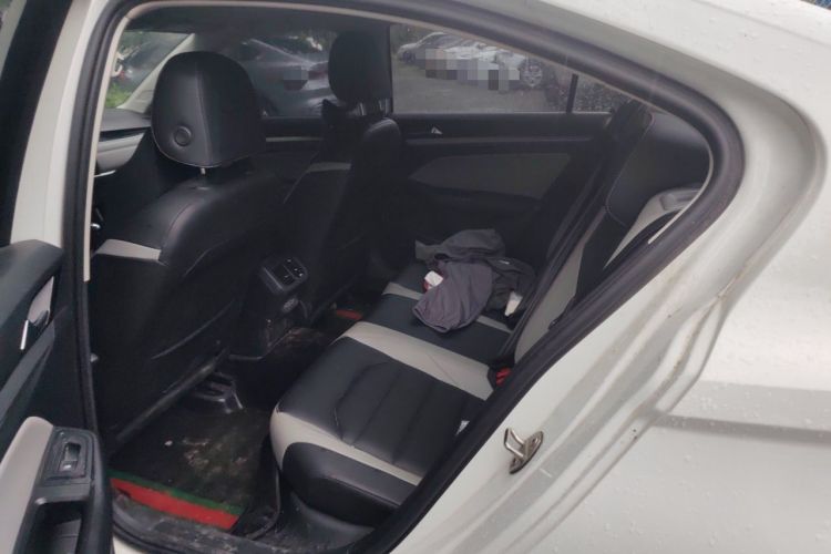 Used Volkswagen Bora 2023 280TSI DSG Prestige Edition Left Rear Seat