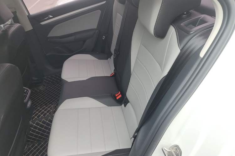 Used Volkswagen Bora 2023 200TSI DSG YueXing PRO Edition Left Rear Seat