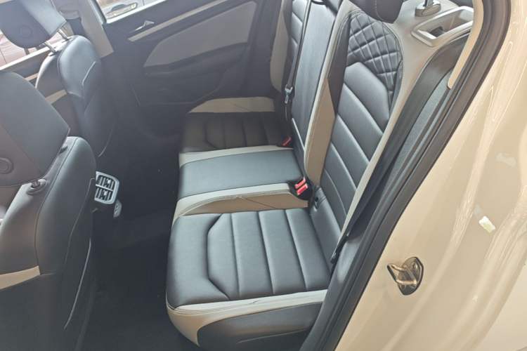 Used Volkswagen Bora 2023 300TSI DSG Prestige Edition Left Rear Seat
