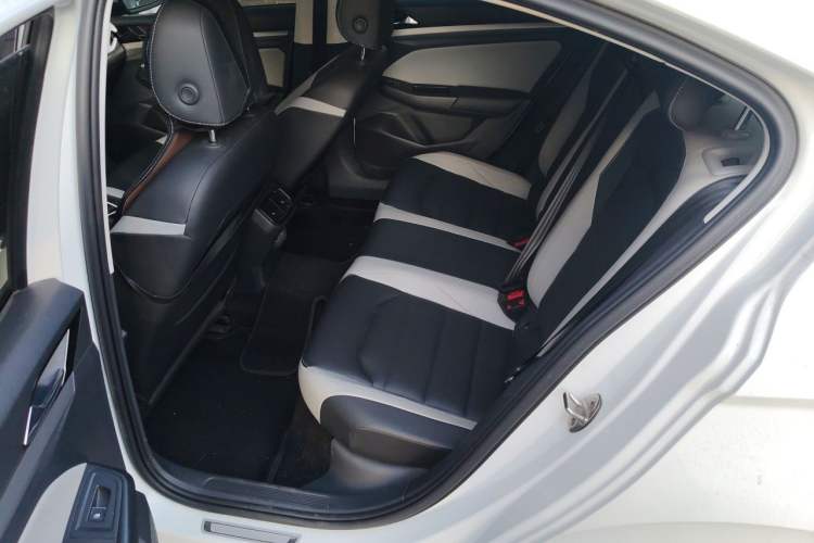 Used Volkswagen Bora 2023 280TSI DSG Prestige Edition Left Rear Seat