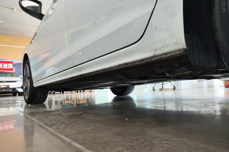 Used Volkswagen Bora 2023 300TSI DSG Prestige Edition Left Side Sill