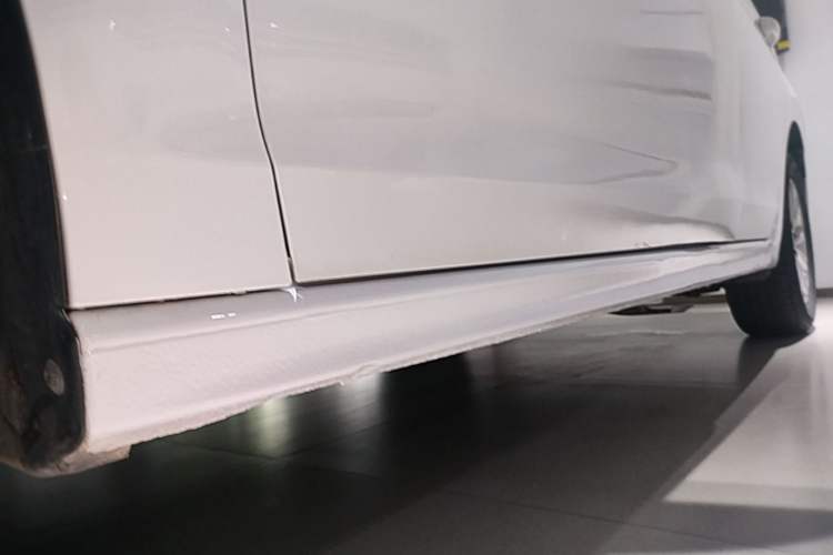 Used Volkswagen Bora 2023 200TSI DSG Comfort Edition Left Side Sill