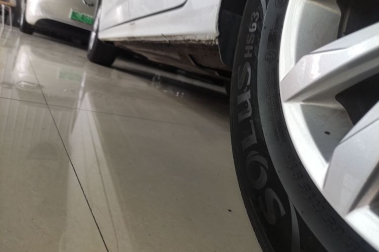 Used Volkswagen Bora 2023 200TSI DSG Comfort Edition Left Side Sill