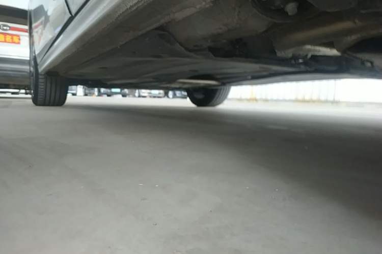 Used Volkswagen Bora 2023 200TSI DSG YueXing PRO Edition Left Side Sill