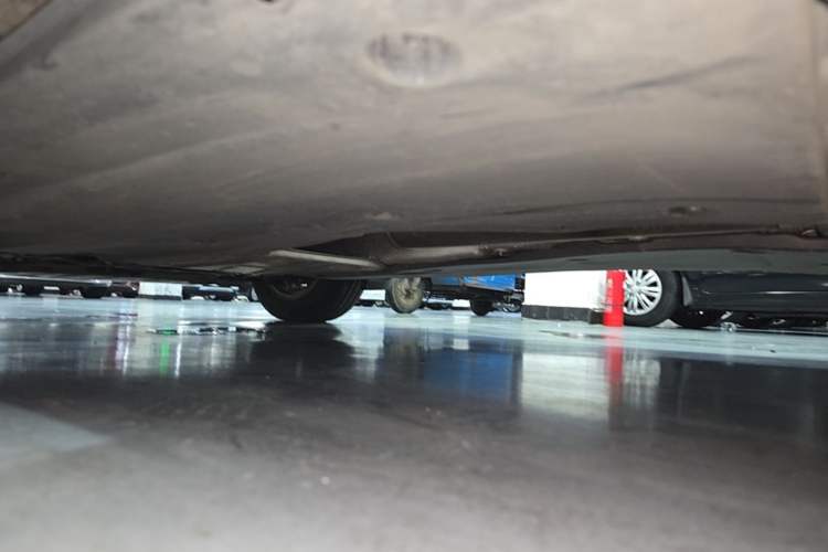 Used Volkswagen Bora 2023 200TSI DSG Comfort Edition Left Side Sill