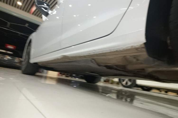 Used Volkswagen Bora 2023 300TSI DSG Prestige Edition Left Side Sill