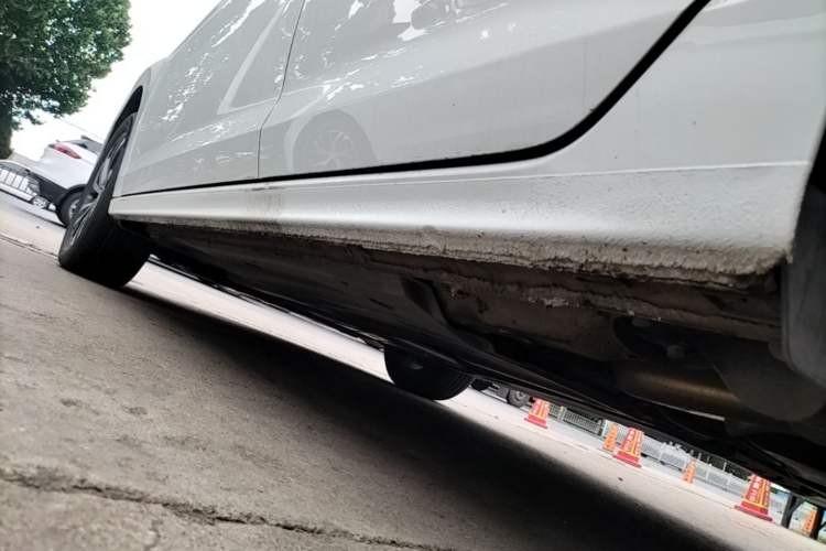Used Volkswagen Bora 2023 280TSI DSG Comfort Edition Left Side Sill