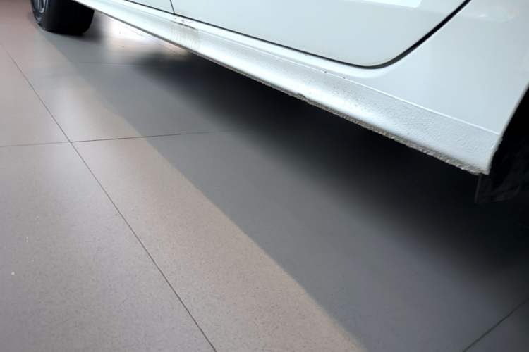 Used Volkswagen Bora 2023 280TSI DSG Comfort Edition Left Side Sill