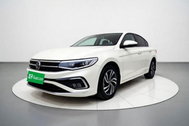 Volkswagen Bora 2023 200TSI DSG Enjoyment Edition usado