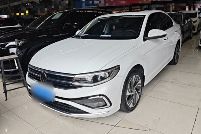 Ojetý Volkswagen Bora 2023 200TSI DSG YueXing PRO Edition