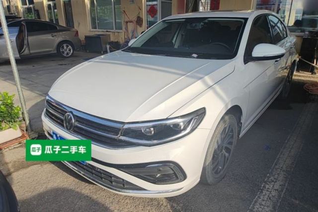 Ojetý Volkswagen Bora 2023 200TSI DSG Enjoyment Edition