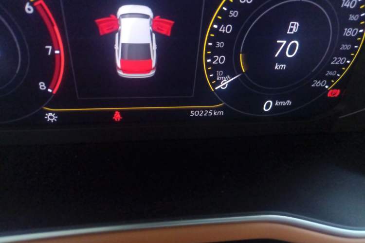Used Volkswagen Bora 2023 200TSI DSG YueXing PRO Edition Odometer Close Up