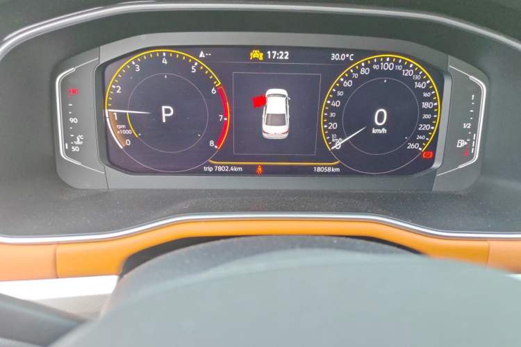 Used Volkswagen Bora 2023 200TSI DSG SmartDrive PRO Edition Odometer Close Up