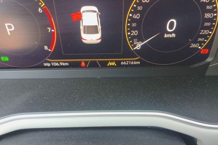 Used Volkswagen Bora 2023 280TSI DSG Prestige Edition Odometer Close Up