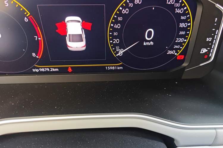 Used Volkswagen Bora 2023 280TSI DSG Prestige Edition Odometer Close Up