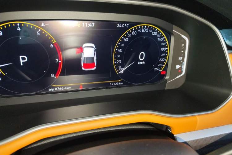 Used Volkswagen Bora 2023 200TSI DSG SmartDrive PRO Edition Odometer Close Up
