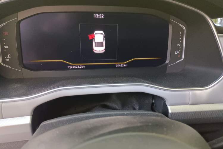 Used Volkswagen Bora 2023 280TSI DSG Prestige Edition Odometer Close Up