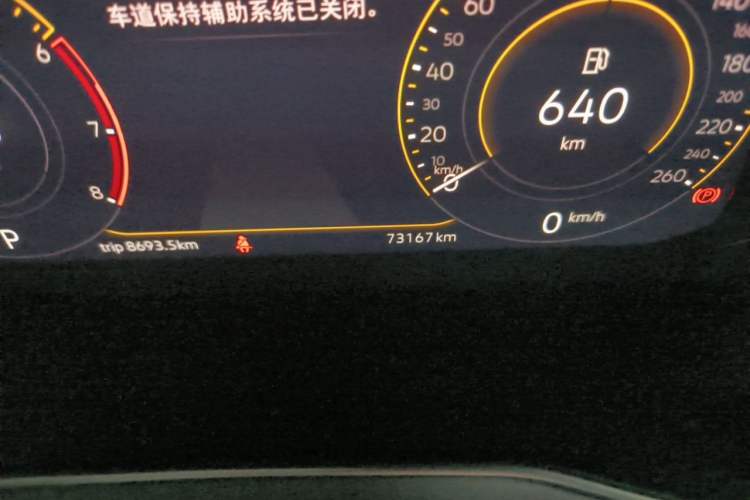 Used Volkswagen Bora 2023 280TSI DSG Prestige Edition Odometer Close Up