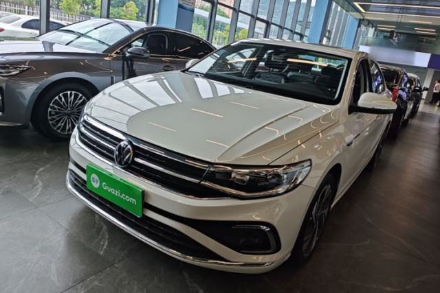 Used Volkswagen Bora 2023 300TSI DSG Prestige Edition
