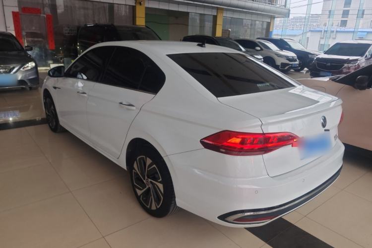 Used Volkswagen Bora 2023 300TSI DSG Prestige Edition Rear Left 45 Deg