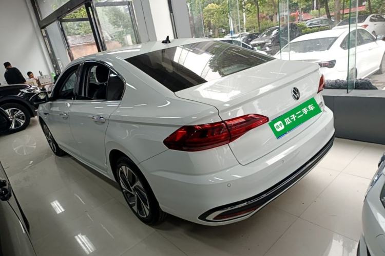 Used Volkswagen Bora 2023 300TSI DSG Prestige Edition Rear Left 45 Deg