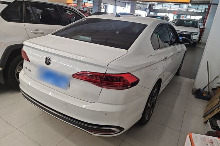 Used Volkswagen Bora 2023 200TSI DSG SmartDrive PRO Edition Rear Right 45 Deg