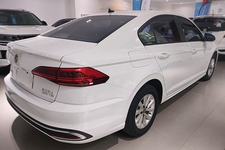 Used Volkswagen Bora 2023 200TSI DSG Comfort Edition Rear Right 45 Deg