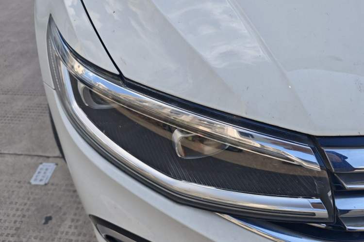Used Volkswagen Bora 2023 200TSI DSG Enjoyment Edition Right Front Headlight