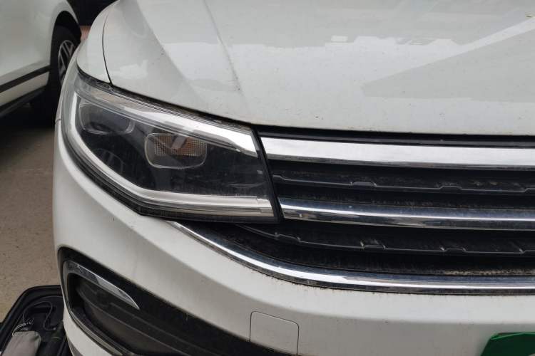 Used Volkswagen Bora 2023 200TSI DSG YueXing PRO Edition Right Front Headlight