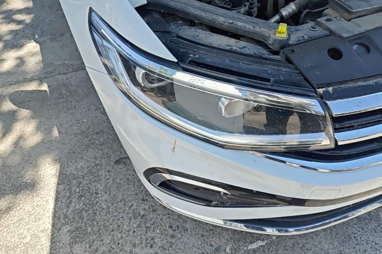 Used Volkswagen Bora 2023 200TSI DSG Enjoyment Edition Right Front Headlight