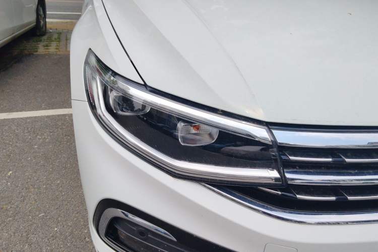 Used Volkswagen Bora 2023 280TSI DSG Prestige Edition Right Front Headlight