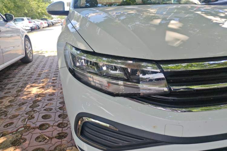 Used Volkswagen Bora 2023 200TSI DSG Comfort Edition Right Front Headlight