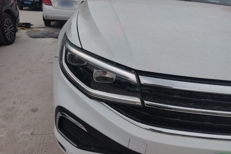 Used Volkswagen Bora 2023 200TSI DSG Comfort Edition Right Front Headlight
