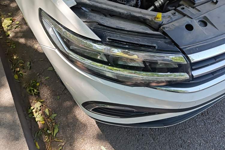 Used Volkswagen Bora 2023 200TSI DSG Comfort Edition Right Front Headlight