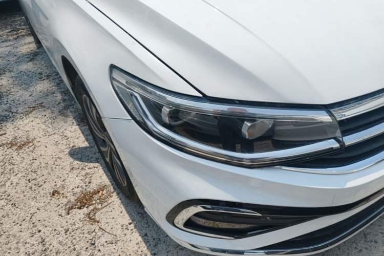 Used Volkswagen Bora 2023 200TSI DSG Enjoyment Edition Right Front Headlight