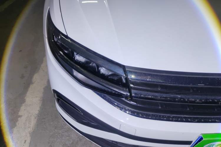Used Volkswagen Bora 2023 1.5L Automatic Changer Limited Edition Right Front Headlight