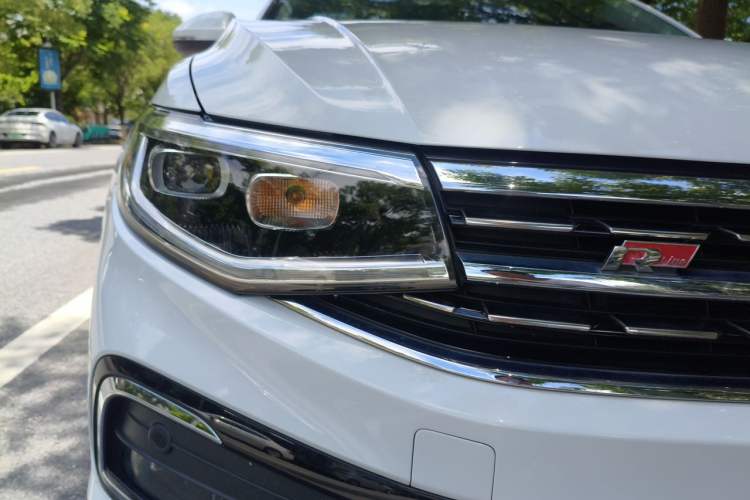 Used Volkswagen Bora 2023 300TSI DSG Prestige Edition Right Front Headlight
