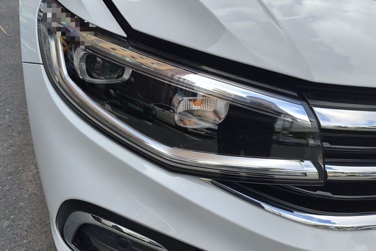 Used Volkswagen Bora 2023 200TSI DSG Enjoyment Edition Right Front Headlight