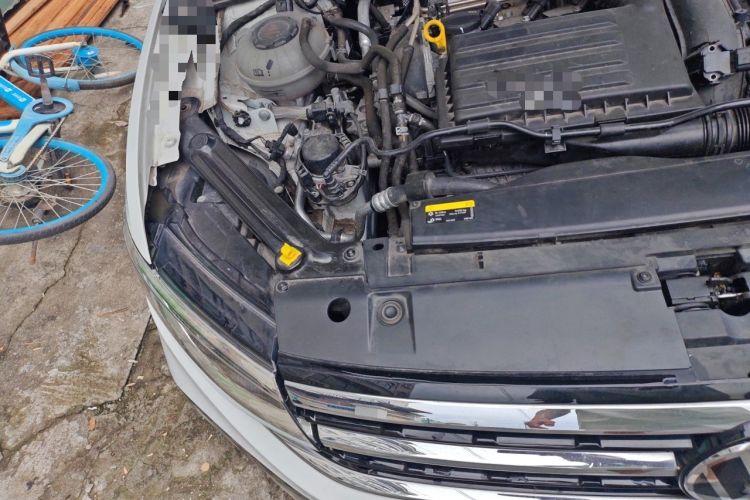 Used Volkswagen Bora 2023 200TSI DSG SmartDrive PRO Edition Right Front Headlight
