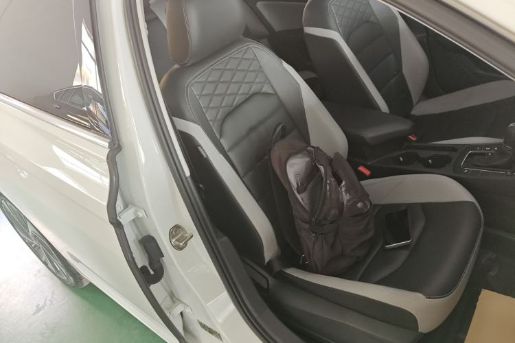 Used Volkswagen Bora 2023 300TSI DSG Prestige Edition Right Front Seat