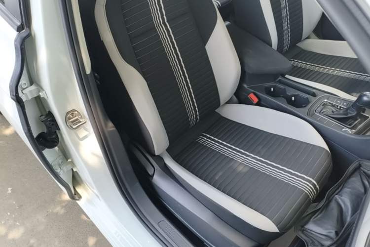Used Volkswagen Bora 2023 200TSI DSG Comfort Edition Right Front Seat