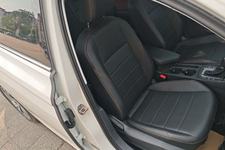 Used Volkswagen Bora 2023 200TSI DSG Enjoyment Edition Right Front Seat