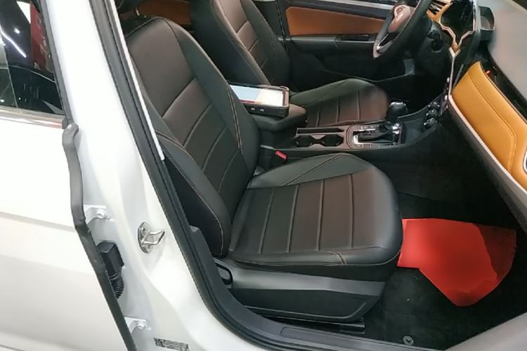 Used Volkswagen Bora 2023 200TSI DSG YueXing PRO Edition Right Front Seat