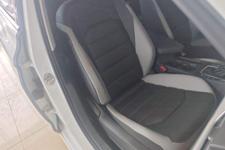Used Volkswagen Bora 2023 300TSI DSG Prestige Edition Right Front Seat
