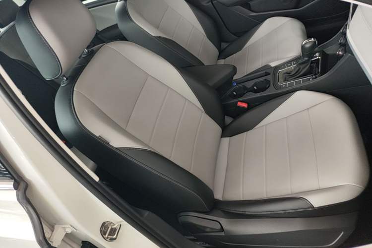 Used Volkswagen Bora 2023 280TSI DSG Comfort Edition Right Front Seat