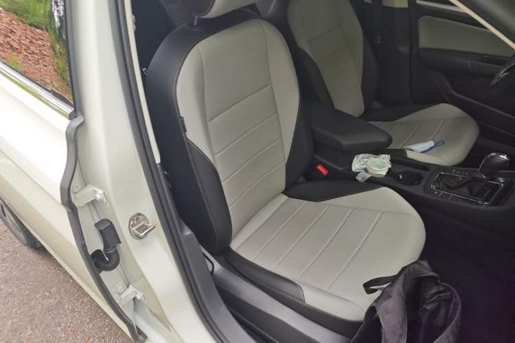Used Volkswagen Bora 2023 200TSI DSG Enjoyment Edition Right Front Seat