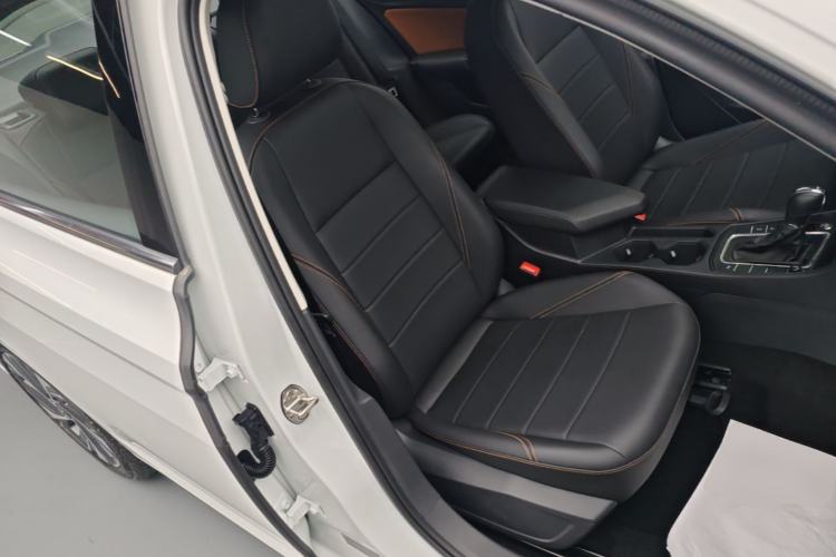 Used Volkswagen Bora 2023 200TSI DSG YueXing PRO Edition Right Front Seat