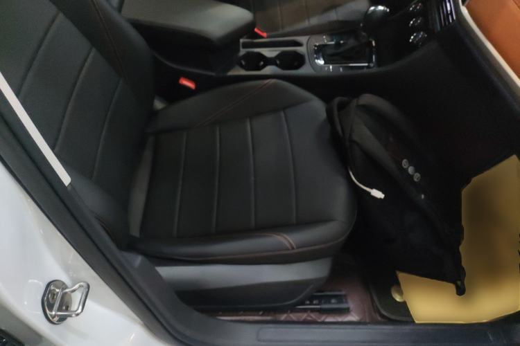 Used Volkswagen Bora 2023 200TSI DSG YueXing PRO Edition Right Front Seat