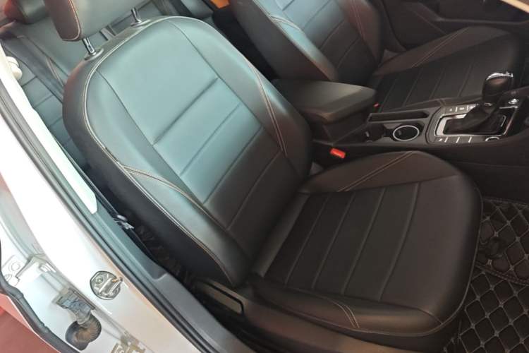 Used Volkswagen Bora 2023 280TSI DSG Comfort Edition Right Front Seat