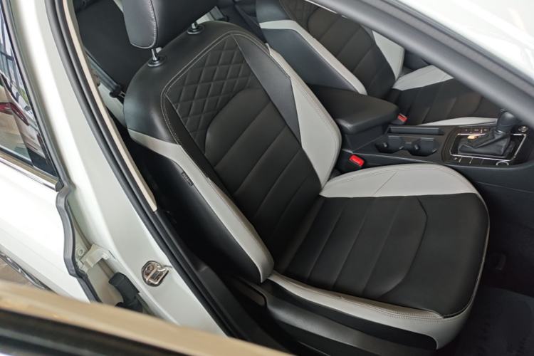 Used Volkswagen Bora 2023 300TSI DSG Prestige Edition Right Front Seat